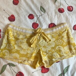 Roxy Vintage Hawaiian Print Shorts